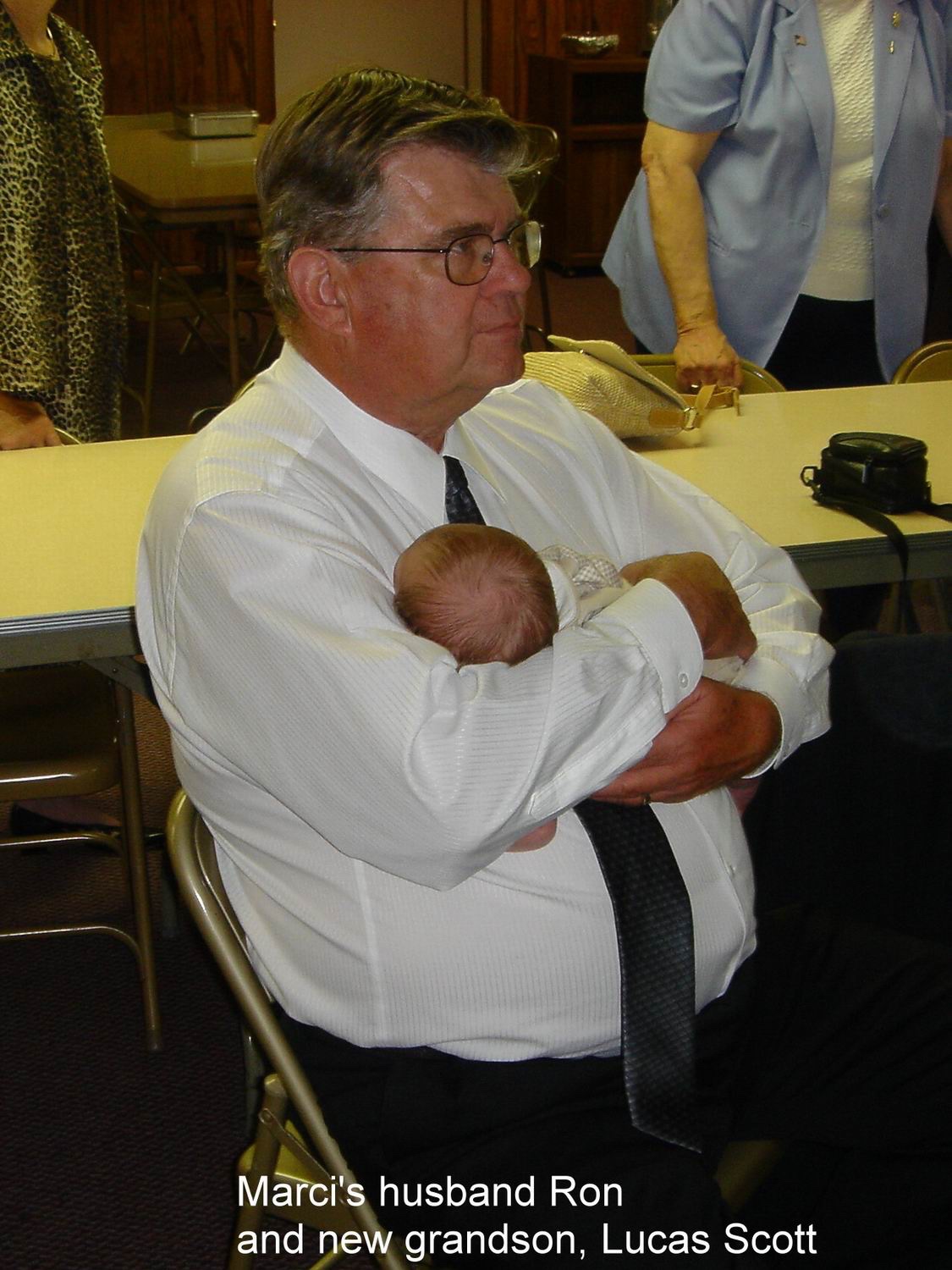 2004-07-29-44 Mom's Funeral.jpg